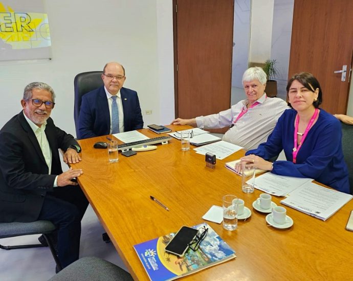 Superintendente do der promete agilizar recuperação de estrada após reunião com prefeito