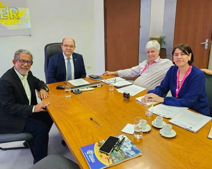 Superintendente do der promete agilizar recuperação de estrada após reunião com prefeito