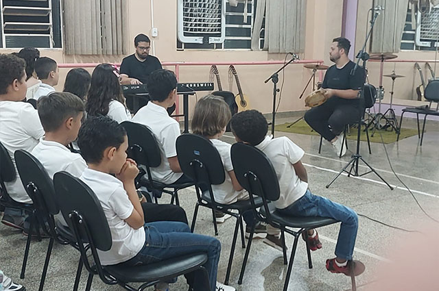 Projeto Guri de Castilho emociona pais com apresentações no Dia da Música: 6 destaques do evento “Vozes do Mundo, Sons do Brasil” Projeto Guri de Castilho emociona pais com apresentações no Dia da Música: 6 destaques do evento “Vozes do Mundo, Sons do Brasil”