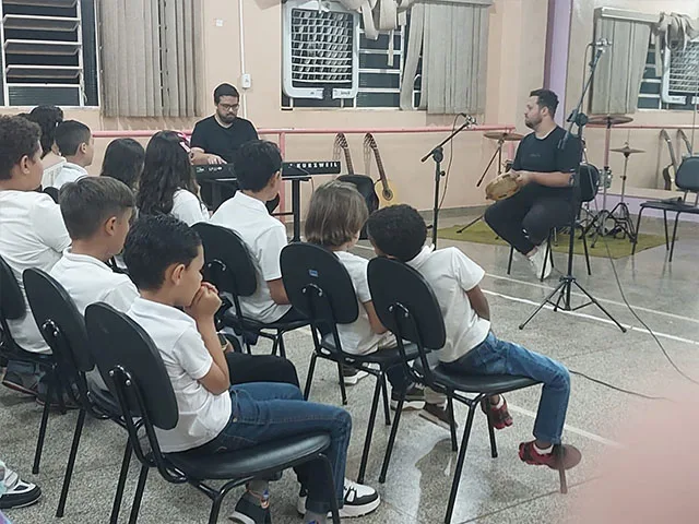 Projeto Guri de Castilho emociona pais com apresentações no Dia da Música: 6 destaques do evento “Vozes do Mundo, Sons do Brasil”