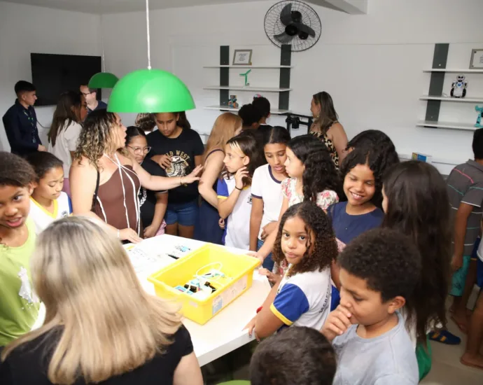 Sala de Robótica em Castilho transforma o ensino de mais de 600 alunos: tecnologia e futuro na escola Youssef Neif Kassab