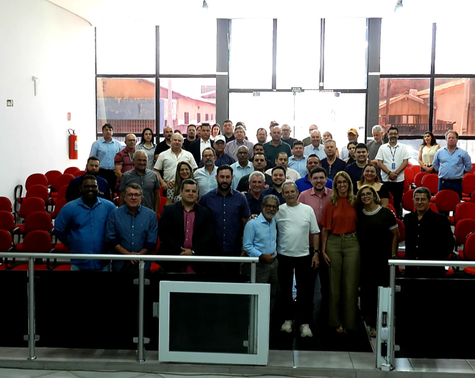 Desenvolvimento Econômico em Castilho: 5 Eixos Estratégicos Apresentados em Encontro Histórico com o Secretário Jorge Lima Desenvolvimento Econômico em Castilho: 5 Eixos Estratégicos Apresentados em Encontro Histórico com o Secretário Jorge Lima