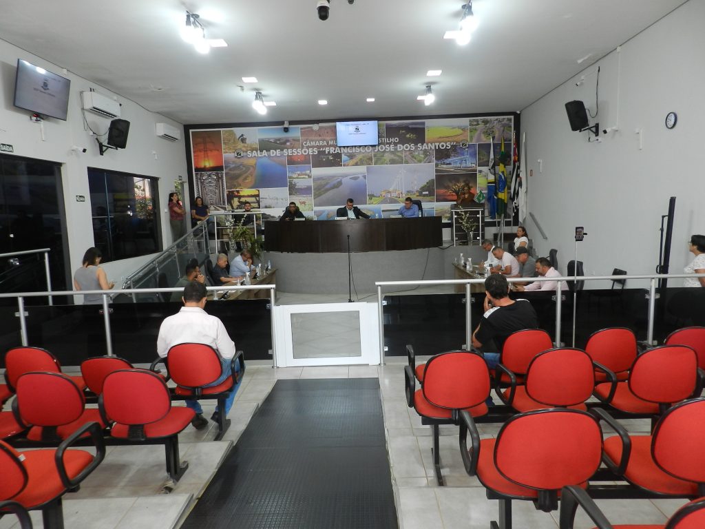 Câmara Municipal de Castilho aprova 7 propostas em 19 minutos durante a 36ª sessão ordinária