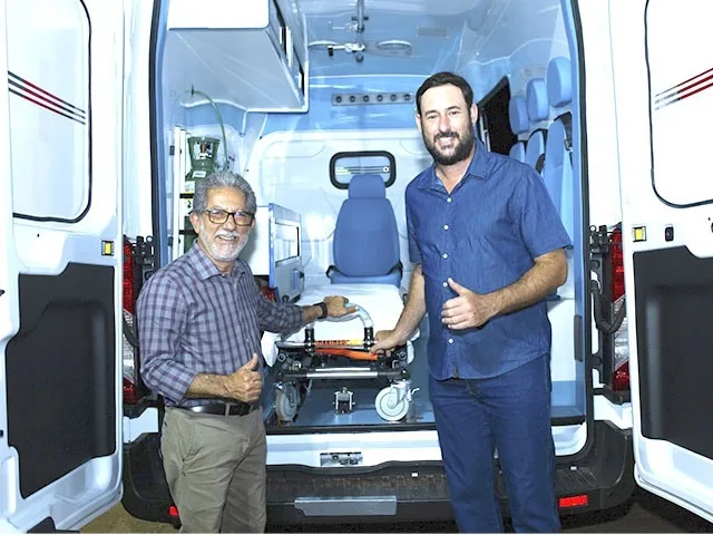 Prefeito de castilho amplia frota de ambulâncias para melhorar atendimento à população