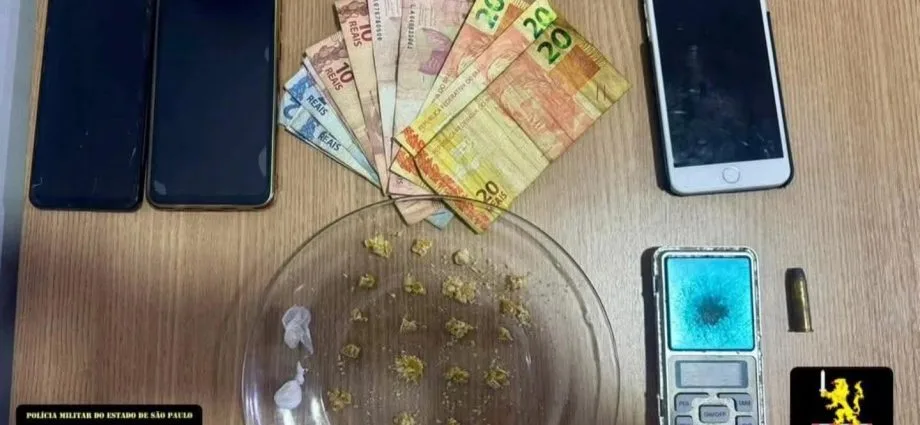 Força tática prende traficante com drogas e munição em andradina