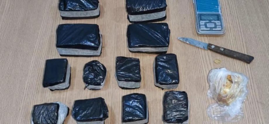 Homem detido por tráfico após denúncia em castilho