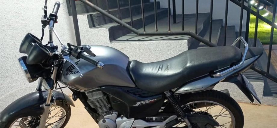 Polícia recupera moto furtada e prende suspeito em andradina