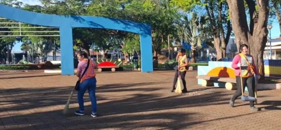 Turma do azulzinho: castilho brilha com limpeza e dedicação