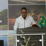 Vereador Arapa pede redução de taxas para ambulantes e destaca ações em Castilho