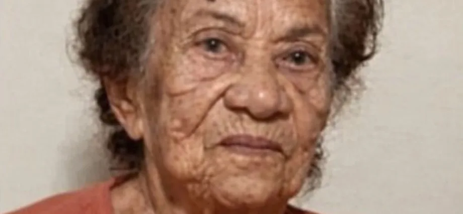 Luto em Castilho marcou este domingo com a morte de dona Ana Ignêz de Souza e Silva, aos 98 anos Luto em Castilho marcou este domingo com a morte de dona Ana Ignêz de Souza e Silva, aos 98 anos