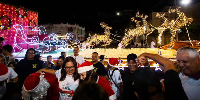 Natal acolhedor: crianças de castilho receberão presentes na praça da matriz Natal acolhedor: crianças de castilho receberão presentes na praça da matriz