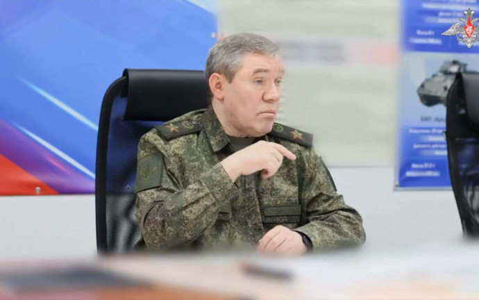 AVANÇOS MILITARES RUSSOS: ESTRATÉGIA E IMPACTO AVANÇOS MILITARES RUSSOS: ESTRATÉGIA E IMPACTO