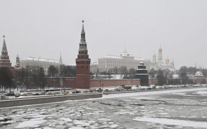 PUTIN E ZELENSKY: POSSÍVEL ENCONTRO EM MOSCOU PUTIN E ZELENSKY: POSSÍVEL ENCONTRO EM MOSCOU