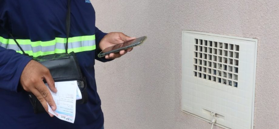 ÁGUAS ANDRADINA: DÚVIDAS SOBRE ÁGUA E ESGOTO RESPONDIDAS ÁGUAS ANDRADINA: DÚVIDAS SOBRE ÁGUA E ESGOTO RESPONDIDAS