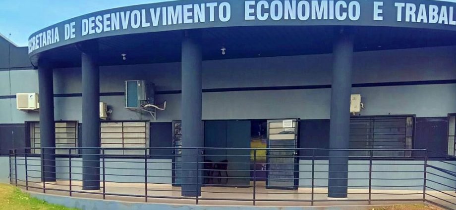 PEDREIROS E AJUDANTES: OPORTUNIDADE DE EMPREGO EM CASTILHO PEDREIROS E AJUDANTES: OPORTUNIDADE DE EMPREGO EM CASTILHO