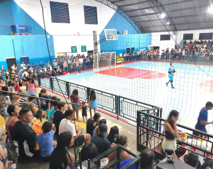 FUTSAL DE FÉRIAS 2026 EM CASTILHO: AGROCAST GOLEIA E VAI NA FÉ CONFIRMA VITÓRIA FUTSAL DE FÉRIAS 2026 EM CASTILHO: AGROCAST GOLEIA E VAI NA FÉ CONFIRMA VITÓRIA