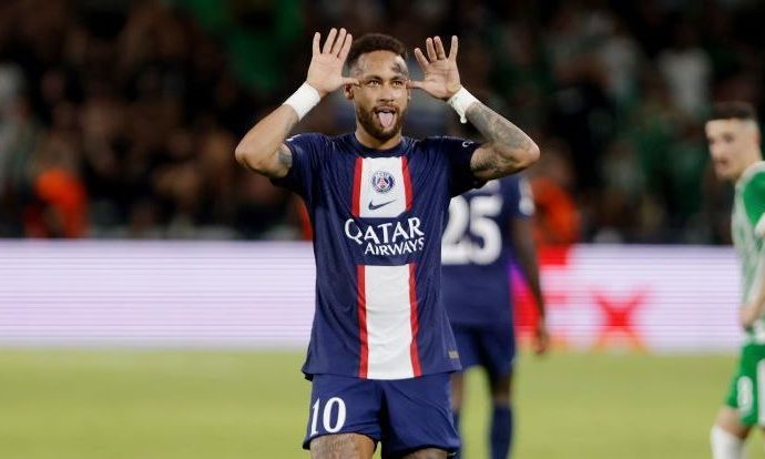 NEYMAR: DILEMAS DA TRANSFERÊNCIA PARA O PSG NEYMAR: DILEMAS DA TRANSFERÊNCIA PARA O PSG