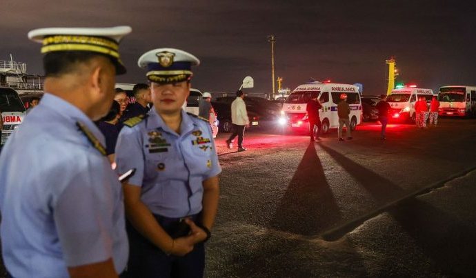 Mergulhadores BUSCAM DESAPARECIDOS NAS FILIPINAS