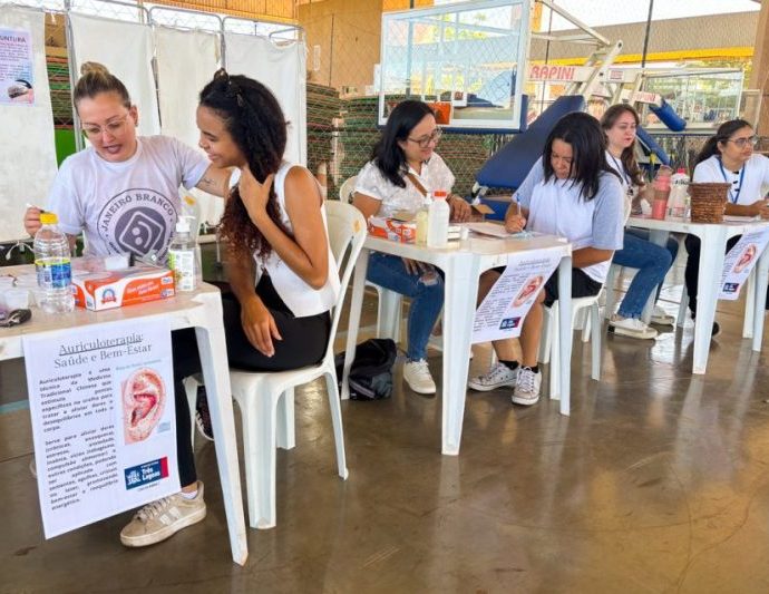 Saúde MENTAL: PRÁTICAS INTEGRADAS em TRÊS LAGOAS