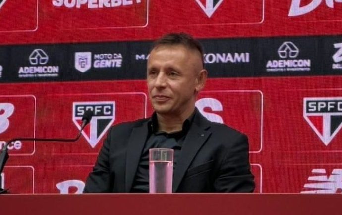 RAPHINA ASSUME COORDENAÇÃO NO SÃO PAULO: OPORTUNIDADE E DESAFIOS RAPHINA ASSUME COORDENAÇÃO NO SÃO PAULO: OPORTUNIDADE E DESAFIOS