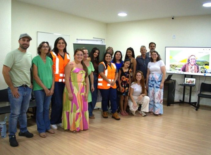 CICLO DO CONHECIMENTO: FORTALECENDO INSTITUIÇÕES SOCIAIS CICLO DO CONHECIMENTO: FORTALECENDO INSTITUIÇÕES SOCIAIS