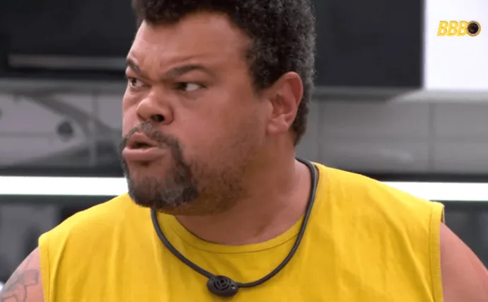 BABU ACUSA BROTHERS DE USAREM SOL NO BBB 26