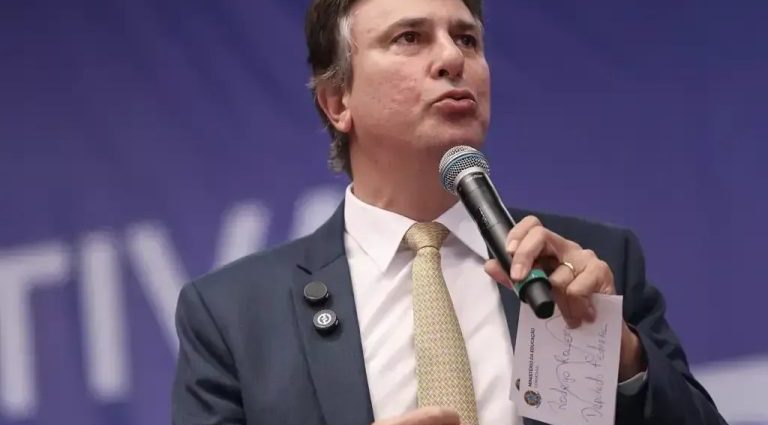 HADDAD: CANDIDATURA É UM DEVER PARA O BRASIL HADDAD: CANDIDATURA É UM DEVER PARA O BRASIL