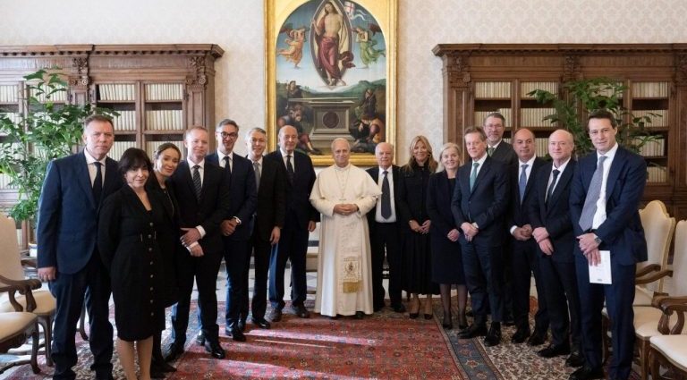 ENERGIA: PAPA RECEBE EMPRESÁRIOS DA AMÉRICA LATINA