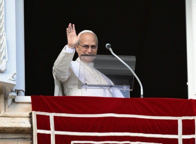 DEUS NÃO EXCLUI NINGUÉM: MENSAGEM DO PAPA NO ANGELUS