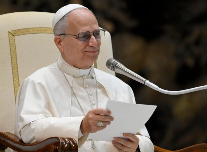 LIBERDADE DE PENSAMENTO: O PAPEL DA IMPRENSA