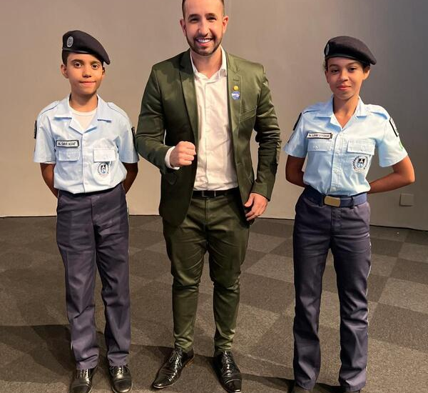 CIVICO-MILITAR: PROJETO EM 100 ESCOLAS DE SP