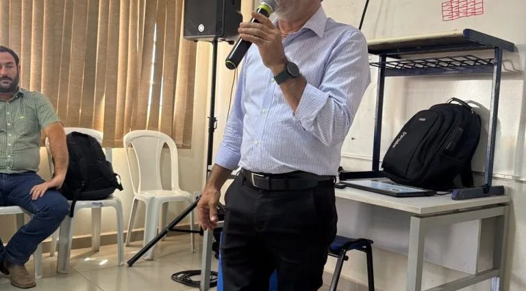 IRRIGAÇÃO NO MEIO RURAL: ENCONTRO EM CASTILHO