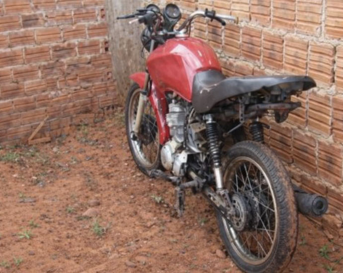 MOTOS FURTADAS: PM RECUPERA VEÍCULOS EM ANDRADINA MOTOS FURTADAS: PM RECUPERA VEÍCULOS EM ANDRADINA