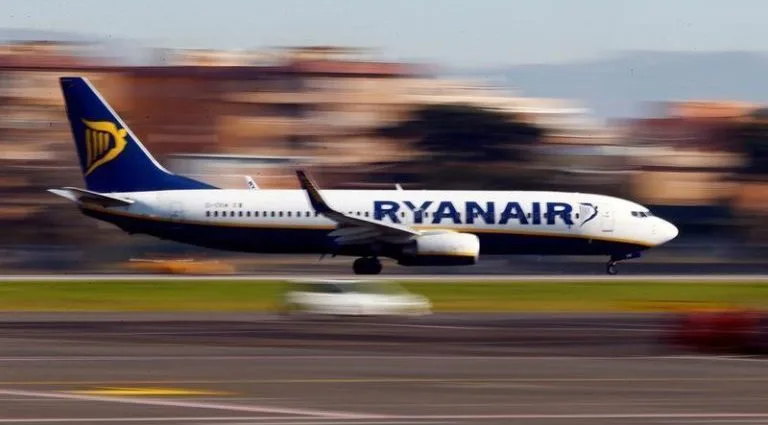 RYANAIR AUMENTA PROJEÇÕES DE TRÁFEGO AÉREO EM 2026