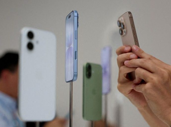 APPLE ANUNCIA CRESCIMENTO NAS VENDAS DE IPHONE