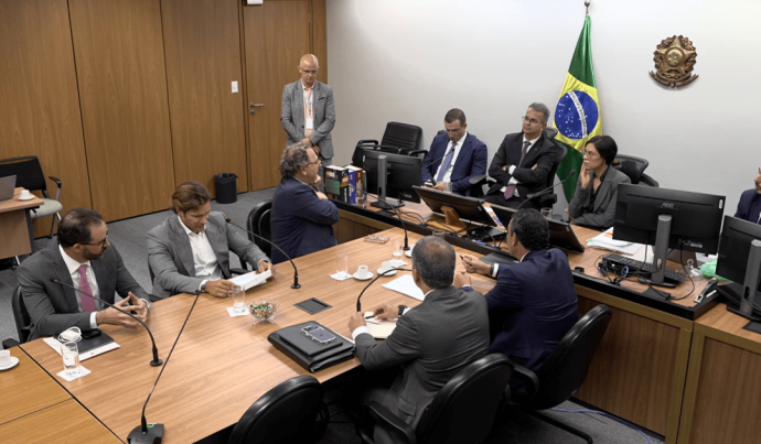 TORNOZELEIRA ELETRÔNICA: Vorcaro Fala Sobre Relações