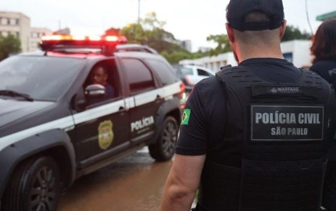 COMBATE À VIOLÊNCIA CONTRA A MULHER EM SP COMBATE À VIOLÊNCIA CONTRA A MULHER EM SP