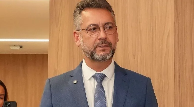 GESTÃO CLÉCIO NO AMAPÁ: AVALIAÇÃO E IMPACTOS