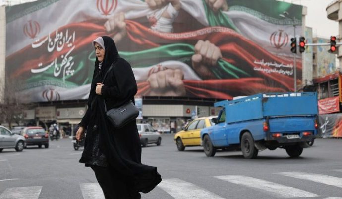 COMO FUNCIONA O SISTEMA DE PODER NO IRÃ?