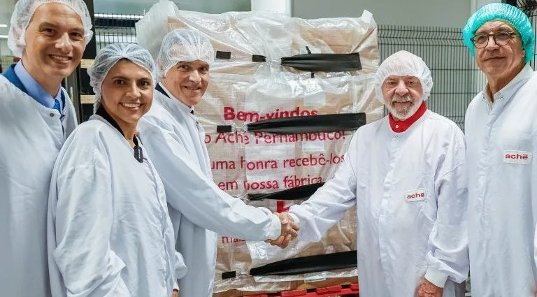 POTÊNCIA NA PRODUÇÃO DE REMÉDIOS: O FUTURO DO BRASIL POTÊNCIA NA PRODUÇÃO DE REMÉDIOS: O FUTURO DO BRASIL