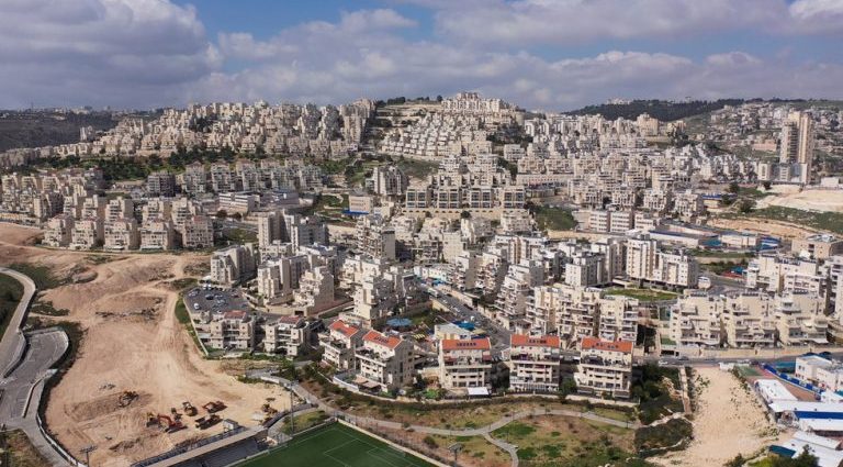 ISRAEL: DECISÃO SOBRE TERRAS NO WEST BANK GERA POLÊMICA