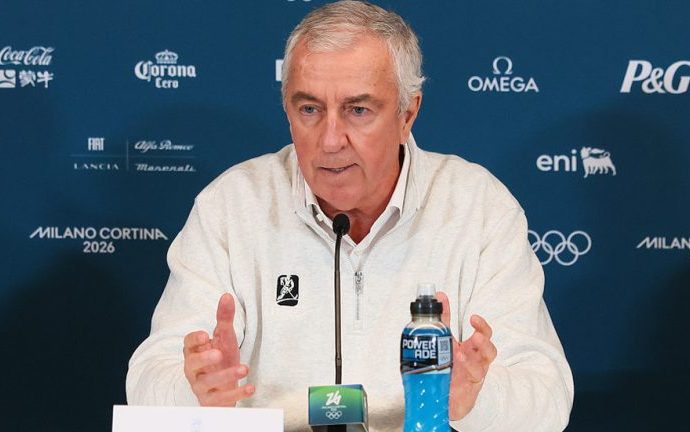 RUSSIA E BELARUS: RETORNO IMEDIATO AO HÓQUEI INTERNACIONAL RUSSIA E BELARUS: RETORNO IMEDIATO AO HÓQUEI INTERNACIONAL