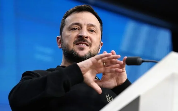 ZELENSKY E ORBAN: CONFLITO DE PALAVRAS E IMPLICAÇÕES