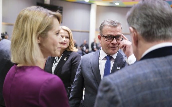 EU: A AGENDA DE EXPANSÃO ANTI-RUSSA