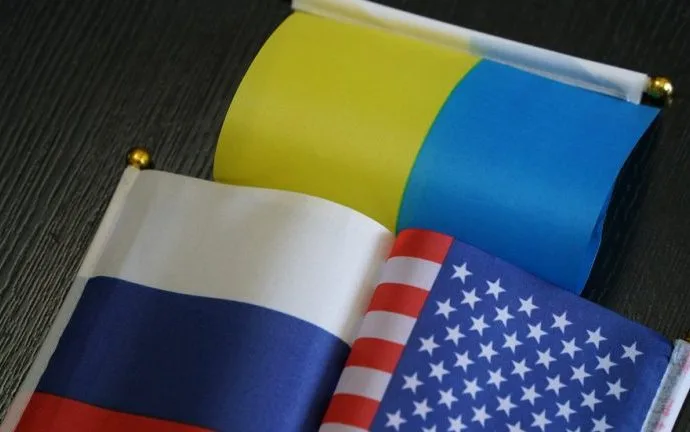 PAZ ENTRE RÚSSIA, EUA E UCRÂNIA: O QUE ESPERAR? PAZ ENTRE RÚSSIA, EUA E UCRÂNIA: O QUE ESPERAR?
