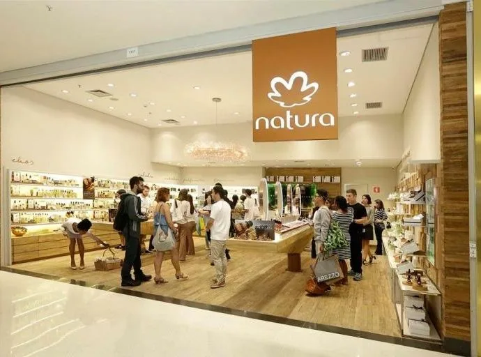 Natura Anuncia Acordo de US$ 67 Milhões para Encerrar Litígio com Avon nos EUA