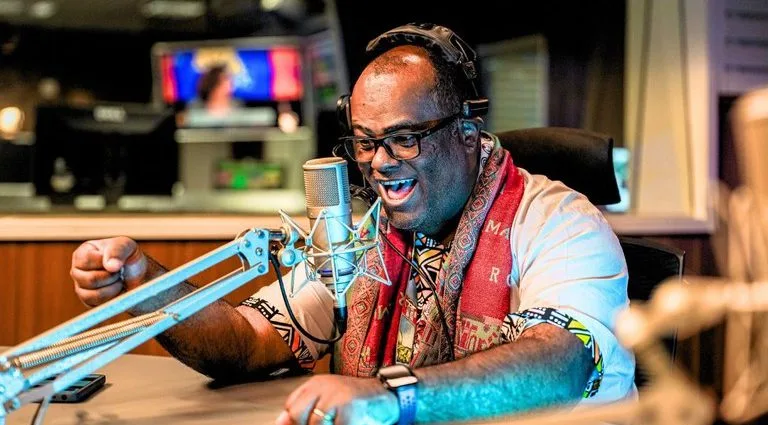 RADIO: AUMENTO HISTÓRICO NAS OUTORGAS NO BRASIL RADIO: AUMENTO HISTÓRICO NAS OUTORGAS NO BRASIL