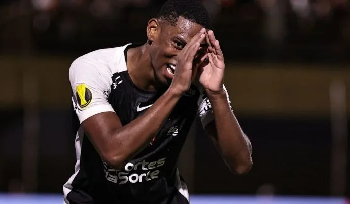 CORINTHIANS SE CLASSIFICA NO PAULISTÃO COM VITÓRIA