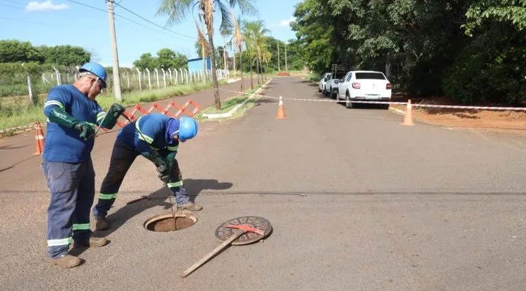 Águas Andradina e Águas Castilho Alertam sobre Riscos de Redes Cruzadas em Dias de Chuva