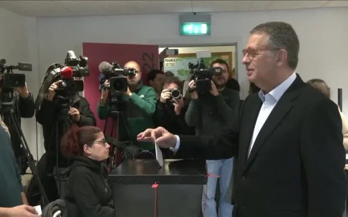 ANTÓNIO JOSÉ SEGURO: VOTAÇÃO NO SEGUNDO TURNO EM PORTUGAL